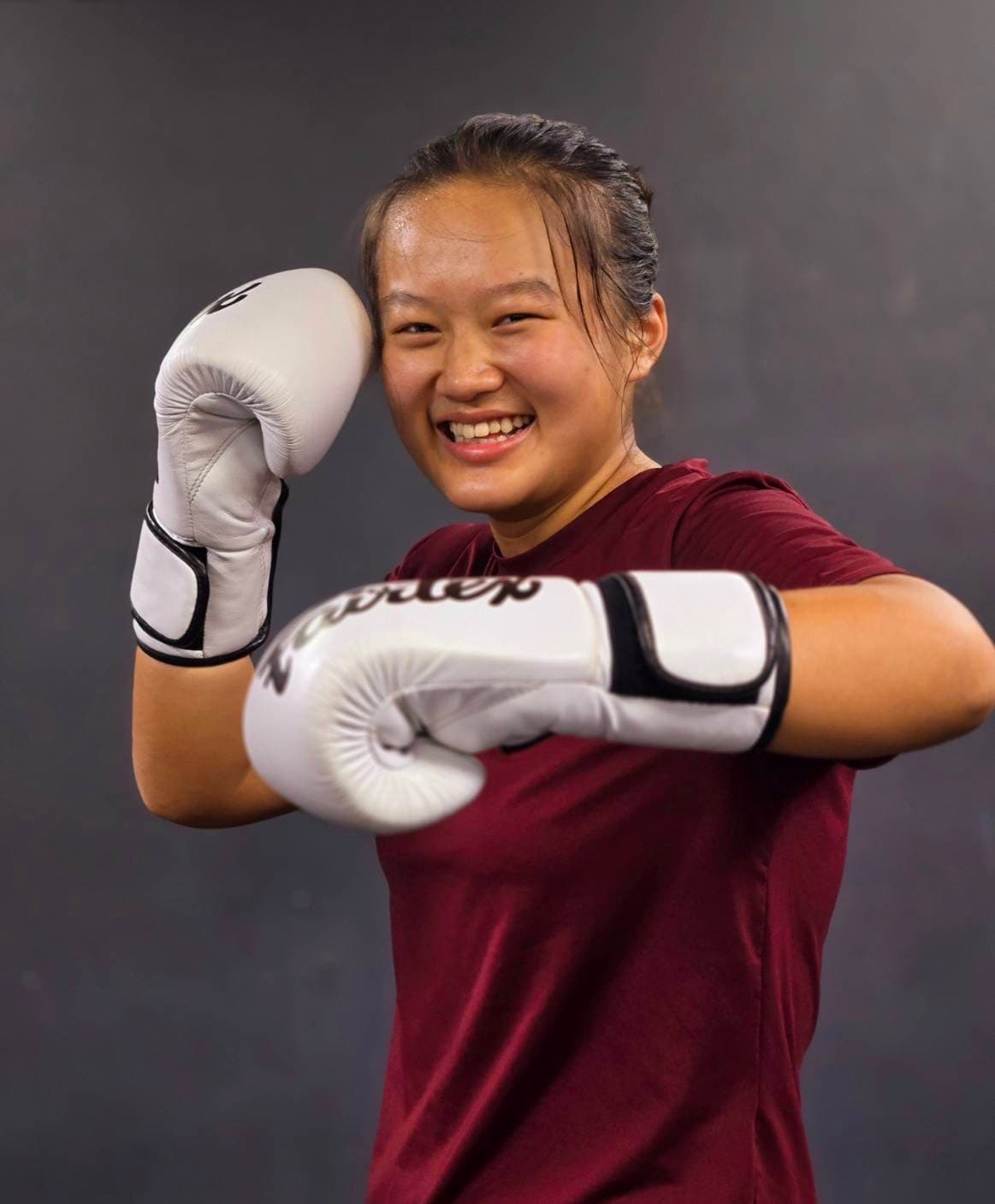 SUEA Head Coach Julia 拳擊肖像